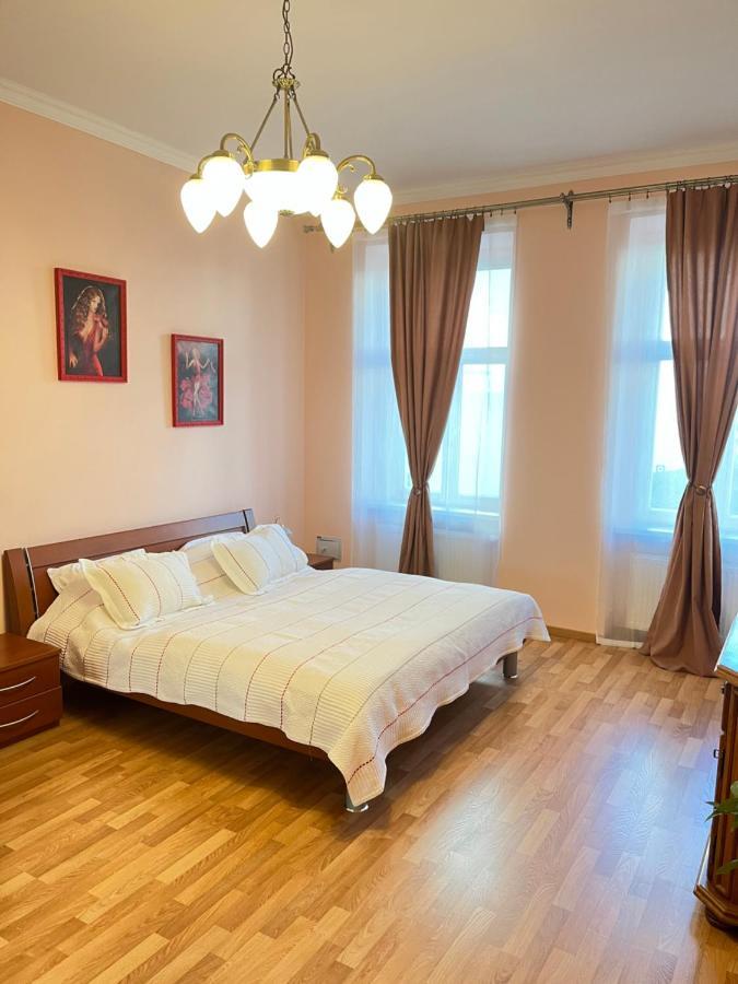 Apartment Colonnade Carlsbad Κάρλοβι Βάρι Εξωτερικό φωτογραφία